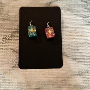 Dice Dangle Earrings‎